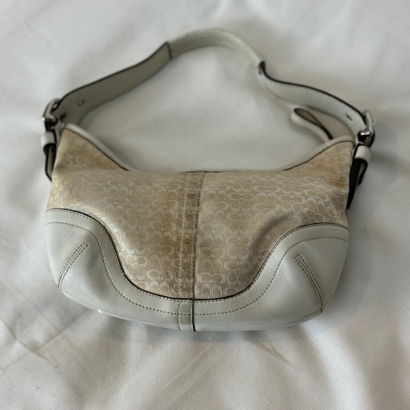 Vintage Coach Small Baguette Off White Cream - Picture 1 of 3